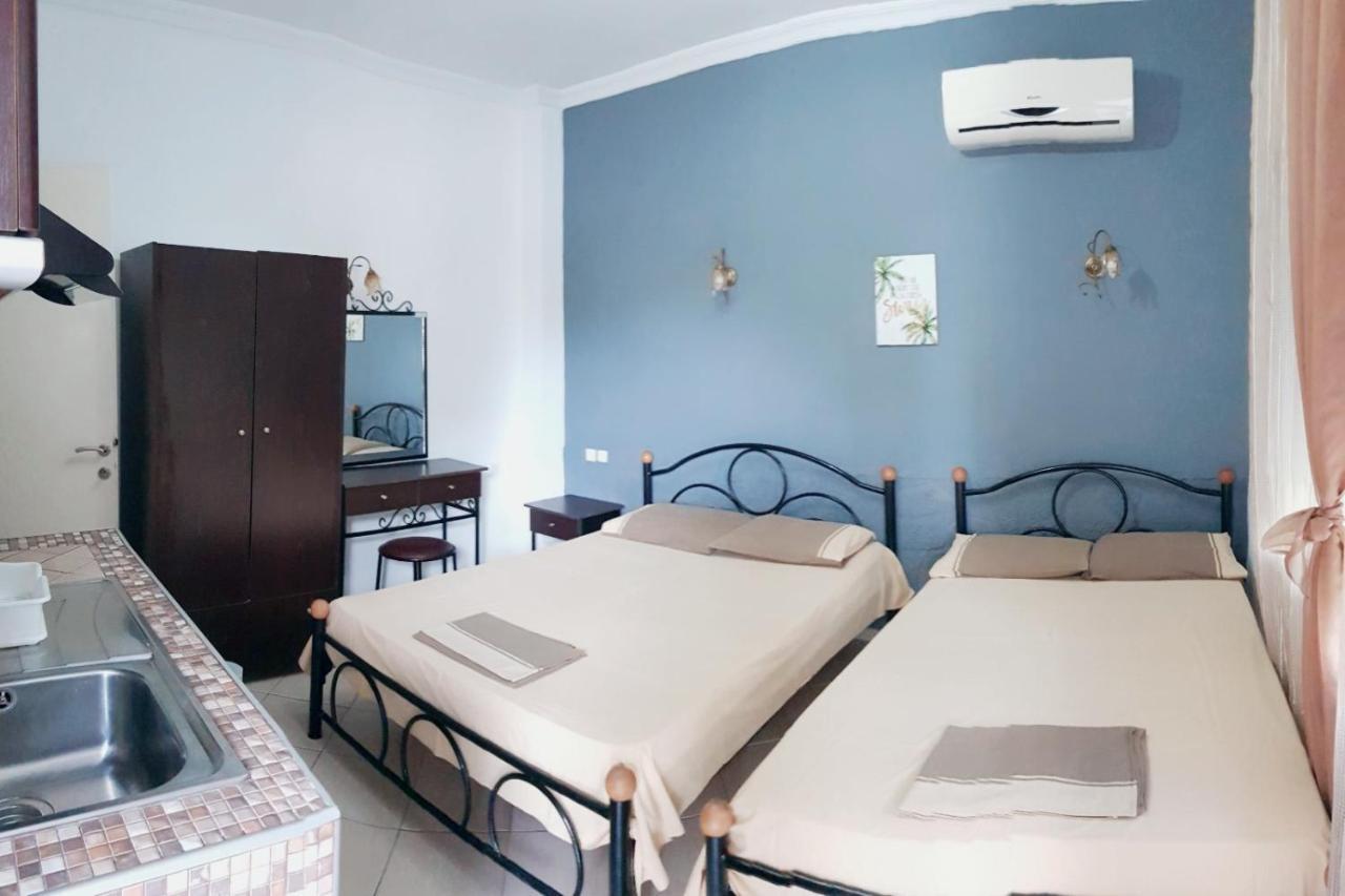 Konstantinos-Elli Rooms Vrasná Esterno foto